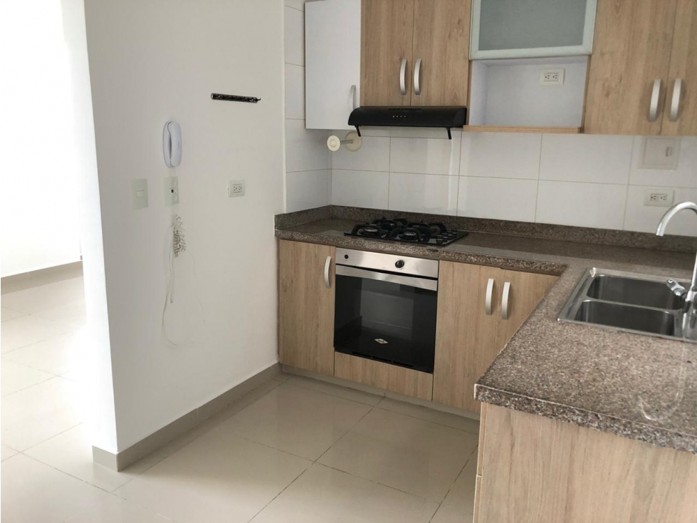 VENDE APARTAMENTO EN LA CASTELLANA