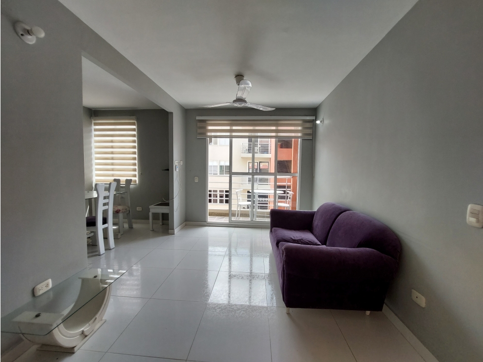 SE VENDE APARTAMENTO EN CASTELLANA — foto 2