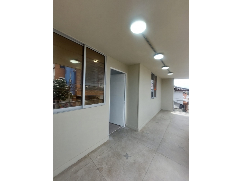 EDIFICACION EN ARRIENDO - 4