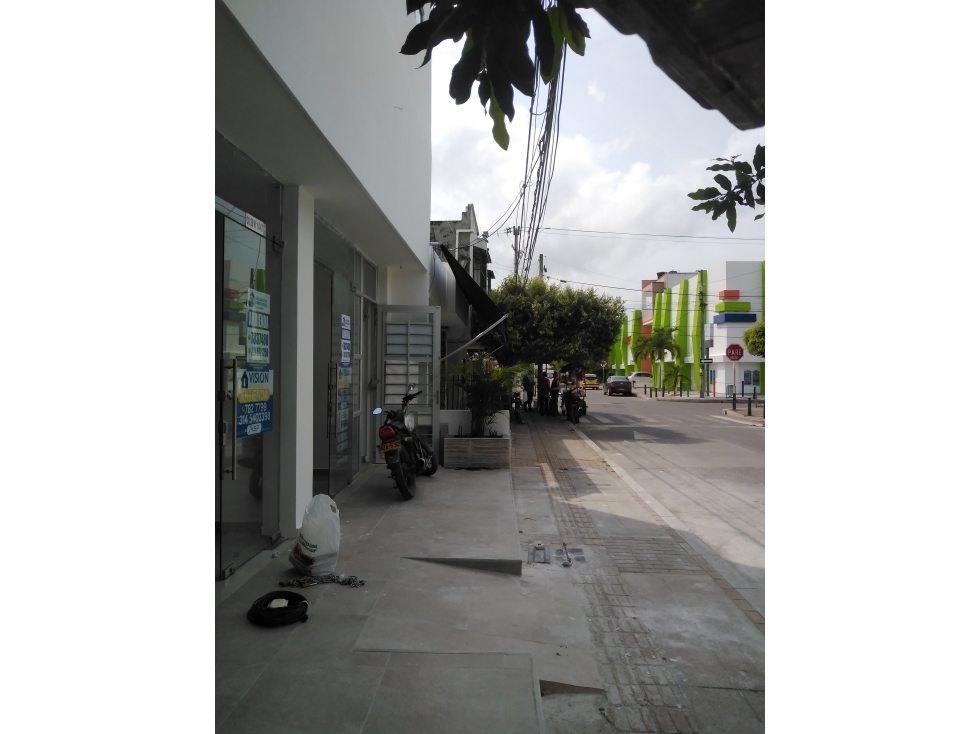 ARRIENDA LOCAL COMERCIAL - 3