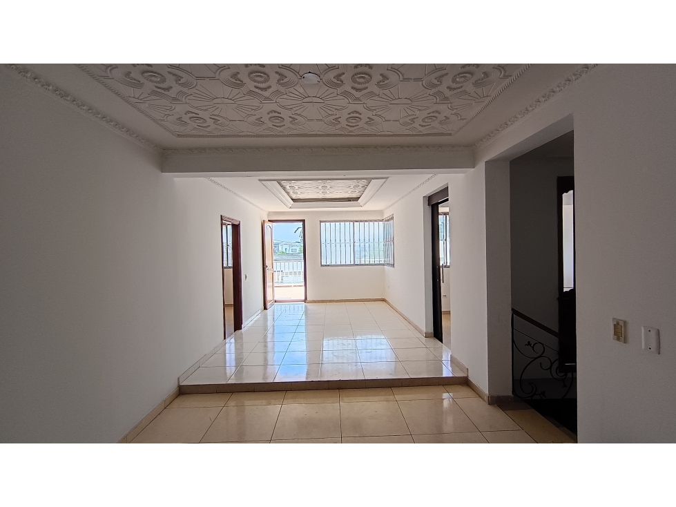 CASA BIFAMILIAR EN VENTA O ARRIENDO - B/ PASATIEMPO - 4
