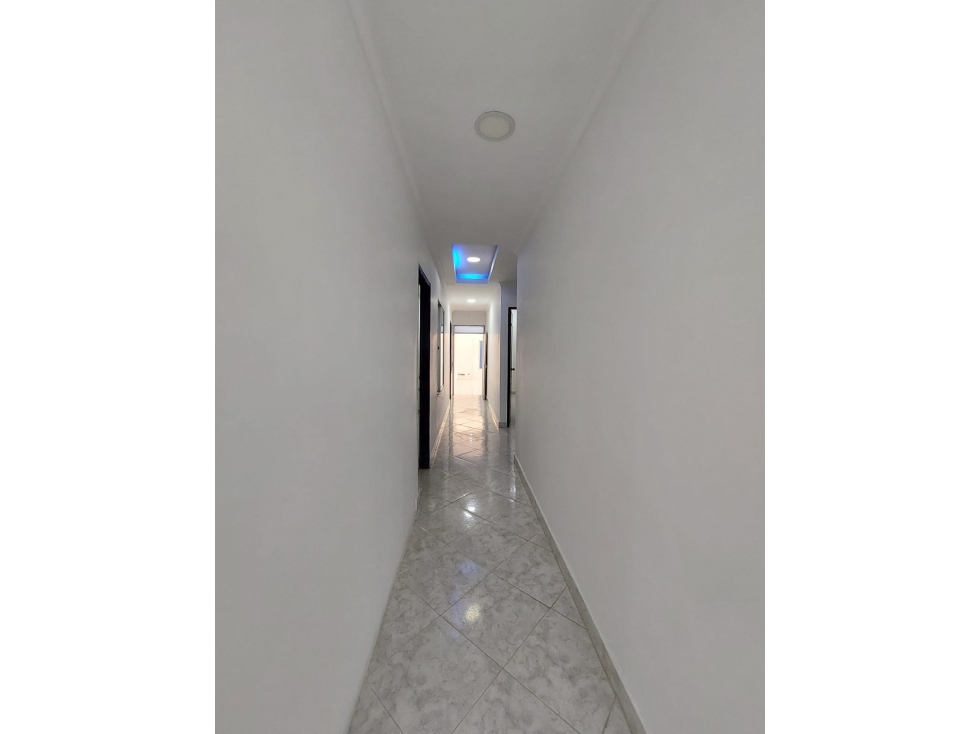 SE ARRIENDA O VENDE CASA PARA USO COMERCIAL EN EL CENTRO — foto 5