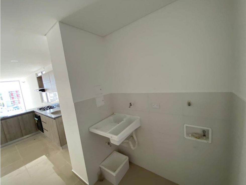 SE VENDE APARTAMENTO EN LA CASTELLANA — foto 4