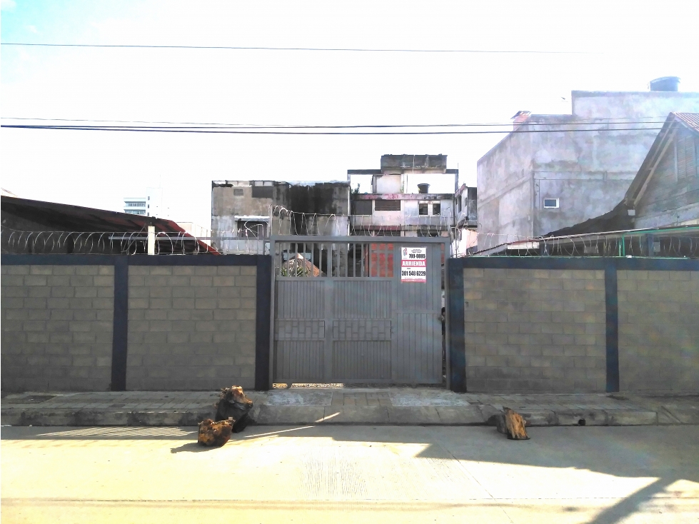 VENDE LOCAL COMERCIAL EN EL CENTRO — foto 3