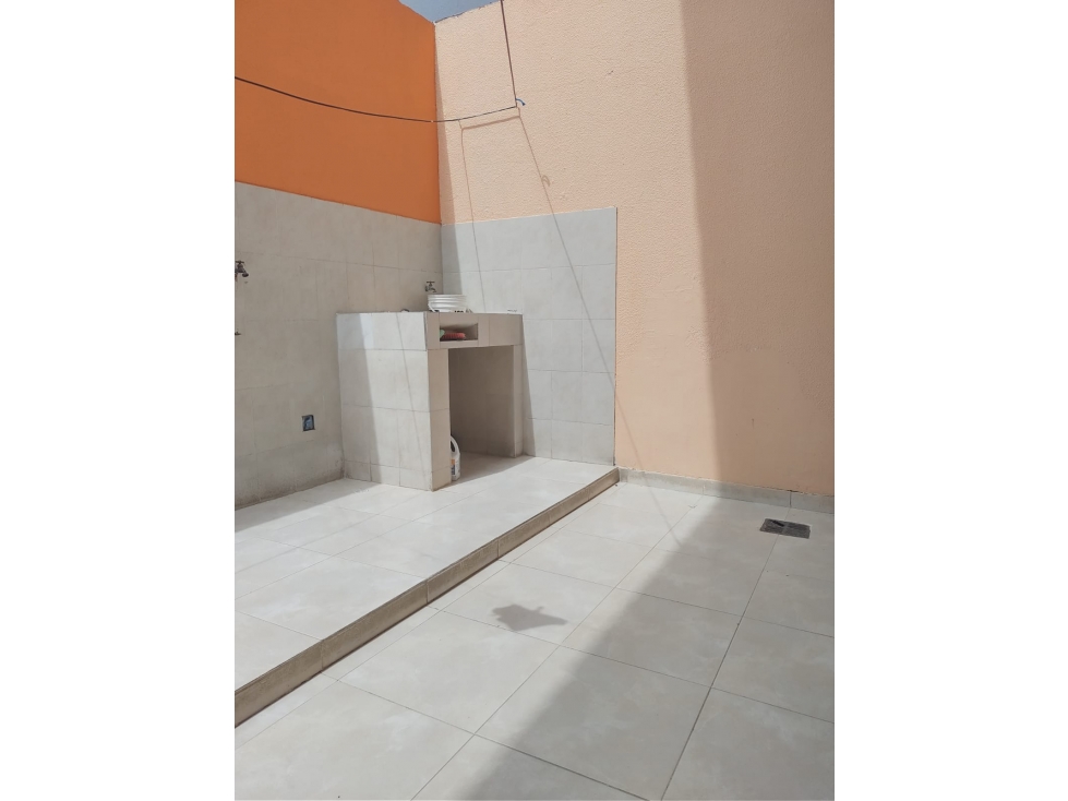 VENDE CASA A DOS CUADRAS DE LA OLIMPICA DE LA CALLE 22 EN MONTERIA - 5