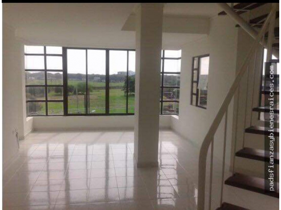 VENDE APARTAMENTO DUPLEX EN EL BARRIO EL RECREO EN MONTERIA