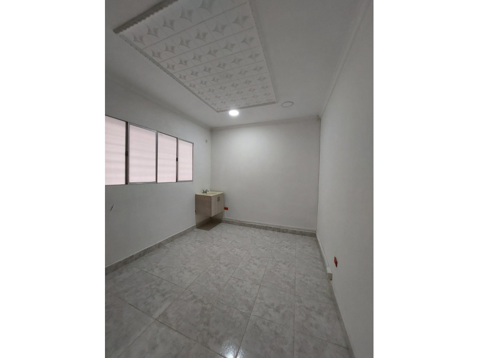 SE ARRIENDA O VENDE CASA PARA USO COMERCIAL EN EL CENTRO — foto 6