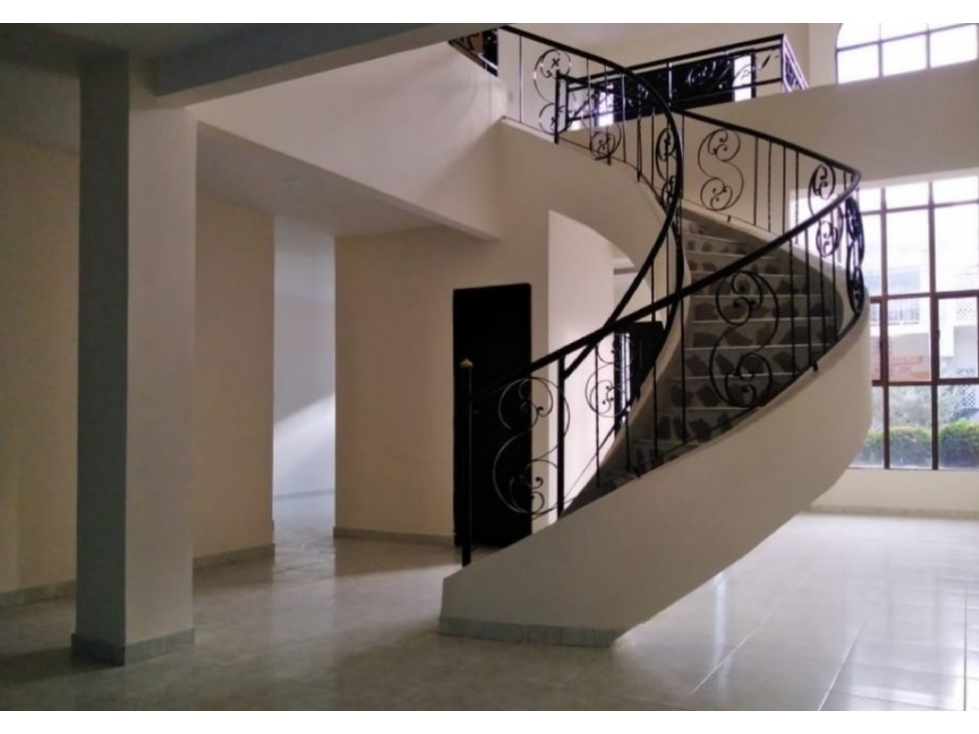 CASA EN VENTA DE DOS PISOS EN PORTAL DE ALMERIA MONTERÍA - 1
