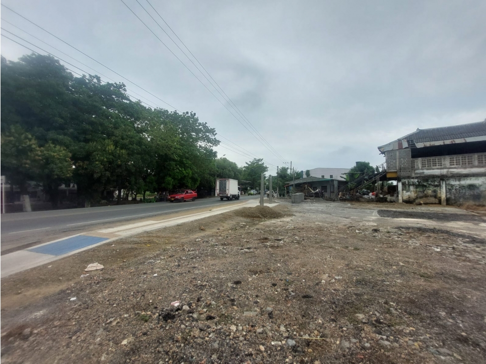 LOTE COMERCIAL EN VENTA O ARRIENDO B/ EL DORADO SOBRE LA TRONCAL — foto 5