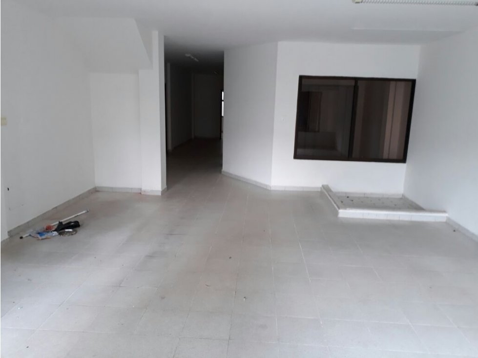 ARRIENDO LOCAL CLL 25 # 3-39 - 5
