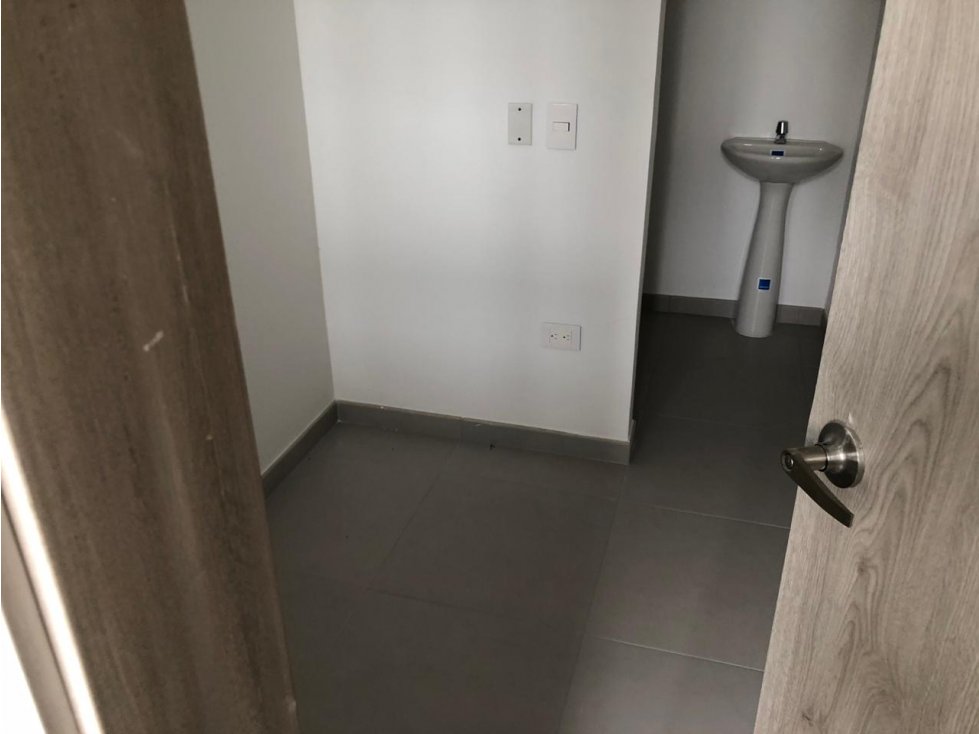 VENDE APARTAMENTO EN EL RECREO — foto 2