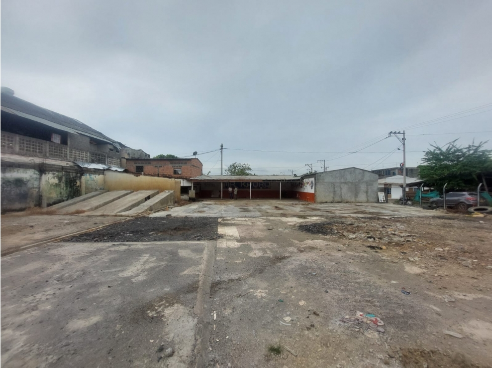 LOTE COMERCIAL EN VENTA O ARRIENDO B/ EL DORADO SOBRE LA TRONCAL — foto 4