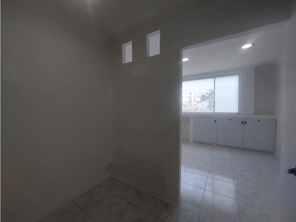 OFICINA EN ARRIENDO - CENTRO - 6