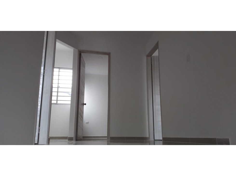 VENDE APARTAMENTO EN LA CASTELLANA 4 HABITACIONES — foto 4