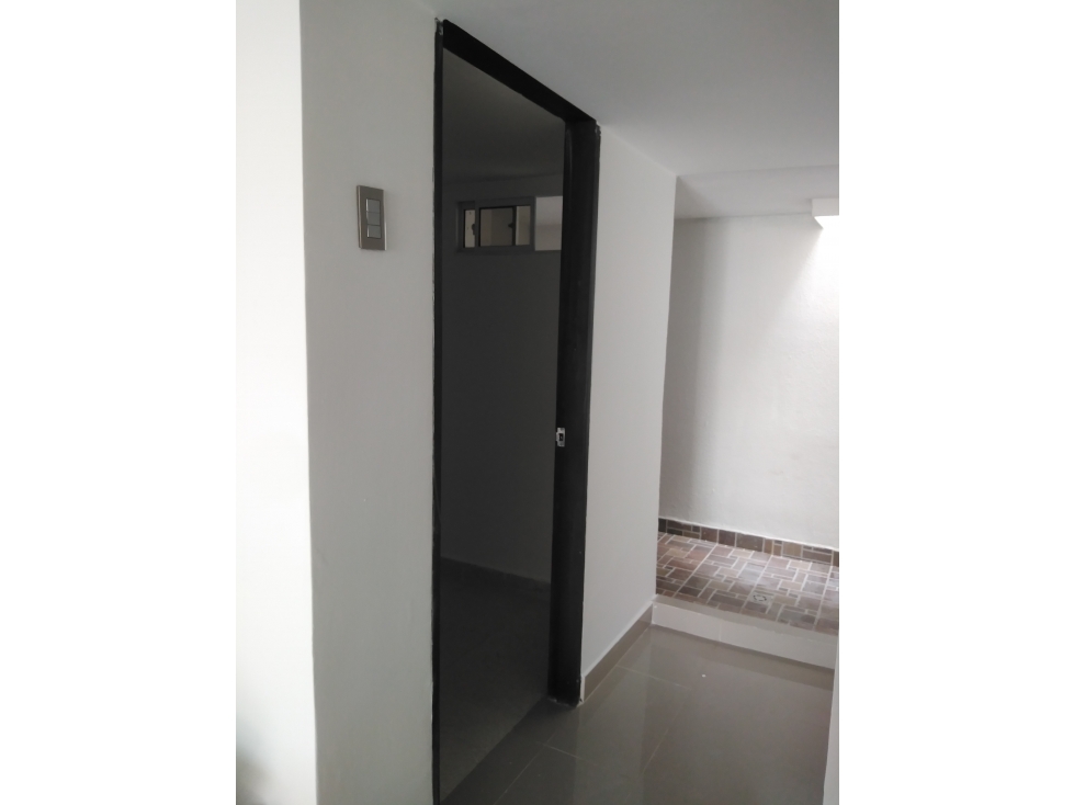 ARRIENDA LOCAL COMERCIAL - 6