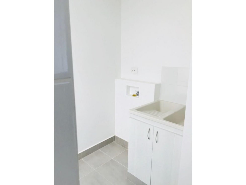 VENDE APARTAMENTO CERCA AL CENTRO COMERCIAL BUENAVISTA — foto 5