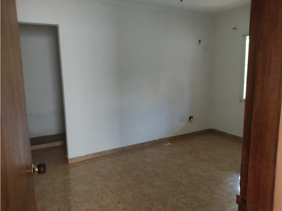 SE VENDE CASA EN LA CASTELLANA — foto 5