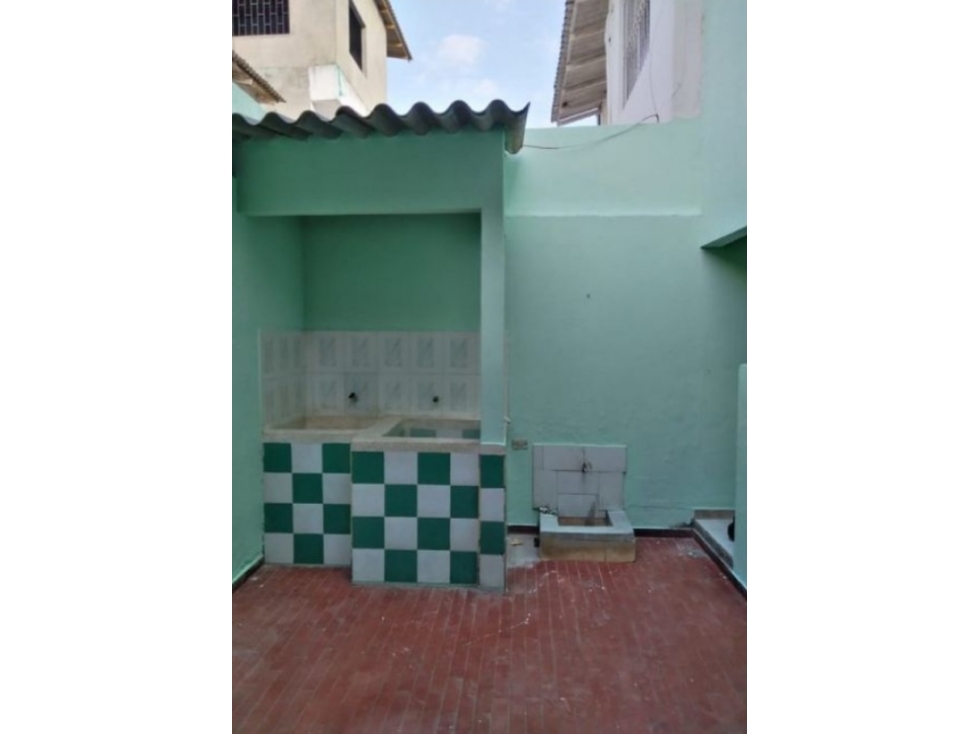 CASA EN VENTA DE DOS PISOS EN PORTAL DE ALMERIA MONTERÍA - 3