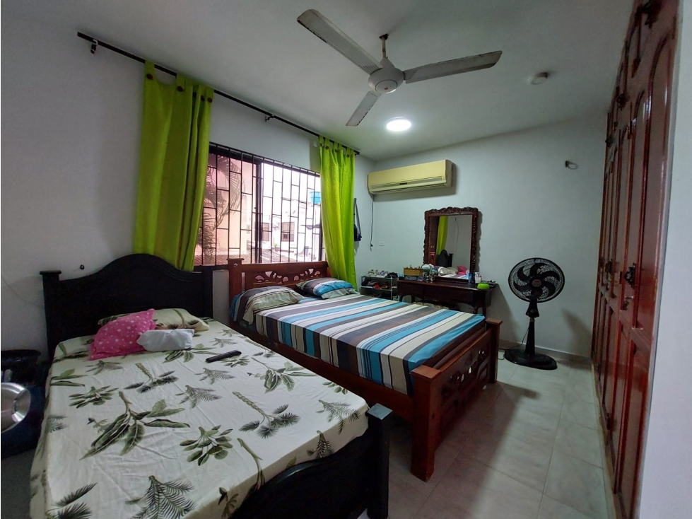 CASA EN VENTA CERCA AL CENTRO COMERCIAL ALAMEDAS DEL SINU - 4