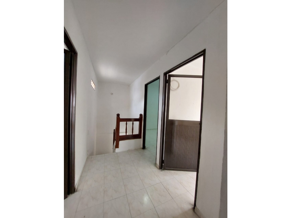 CASA EN VENTA EN EL BARRIO PUENTE UNO — foto 2