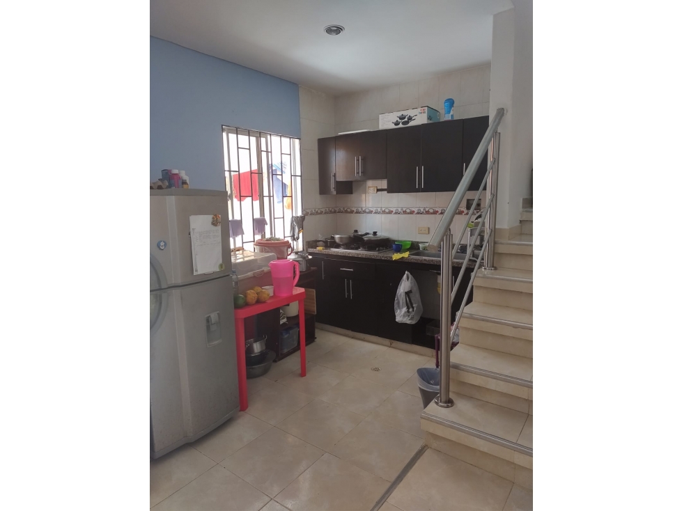VENDE CASA A DOS CUADRAS DE LA OLIMPICA DE LA CALLE 22 EN MONTERIA - 2