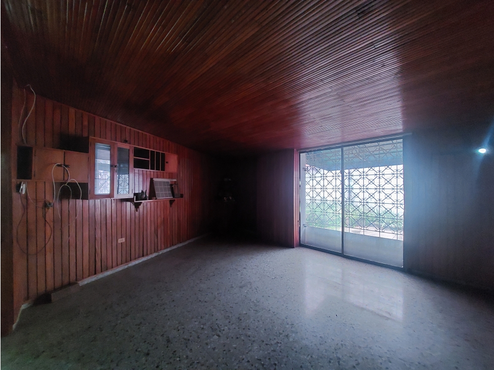CASA EN ARRIENDO EN EL CENTRO DE MONTERÍA EN LA 22 CON 8 - 5