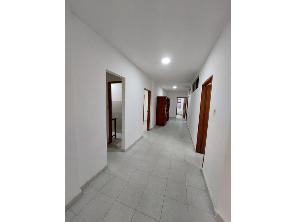 ARRIENDA LOCAL COMERCIAL EN EL CENTRO DE MONTERIA - 5