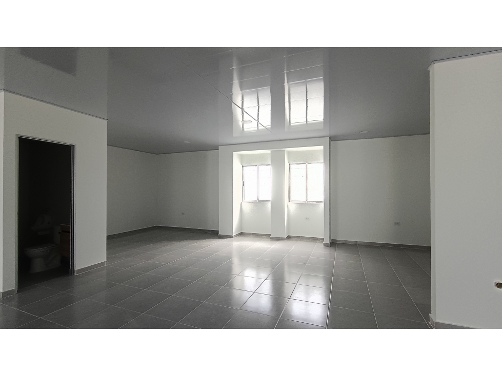 LOCAL COMERCIAL EN ARRIENDO CERCA A LA CIRCUNVALAR - FLORESTA - 6