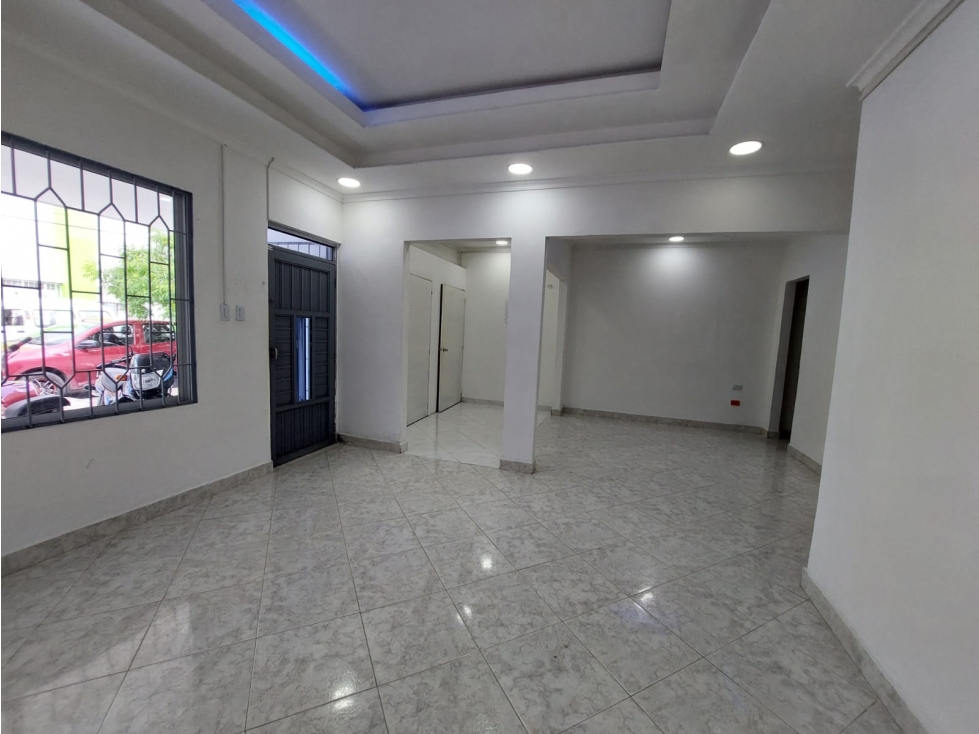 SE ARRIENDA O VENDE CASA PARA USO COMERCIAL EN EL CENTRO — foto 2
