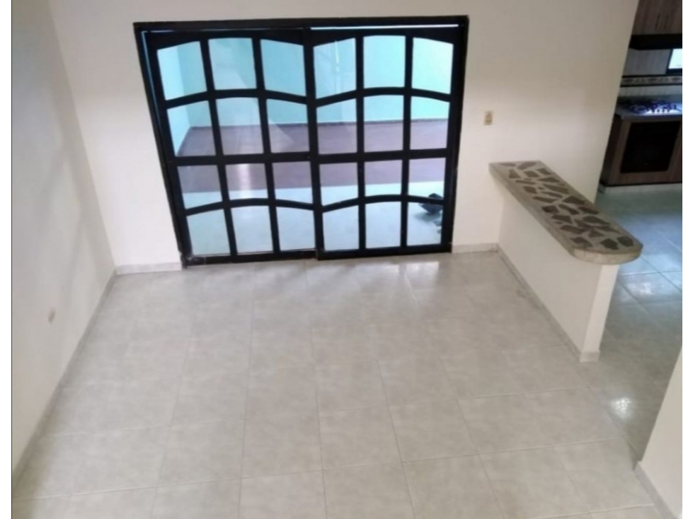 CASA EN VENTA DE DOS PISOS EN PORTAL DE ALMERIA MONTERÍA - 5