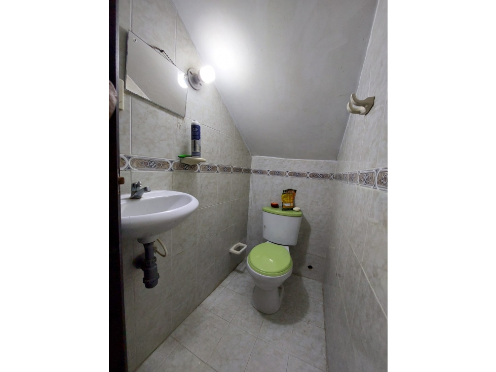 CASA EN VENTA CERCA AL CENTRO COMERCIAL ALAMEDAS DEL SINU - 6