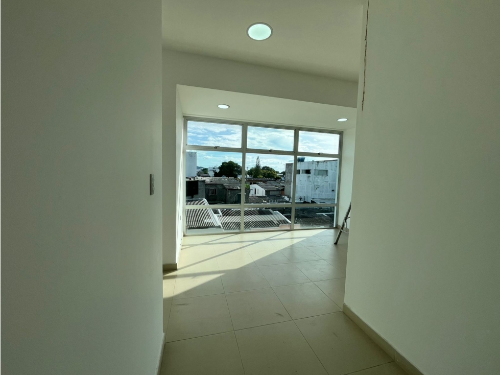 EDIFICIO EN ARRIENDO CERCA A LA CIRCUNVALAR - 5