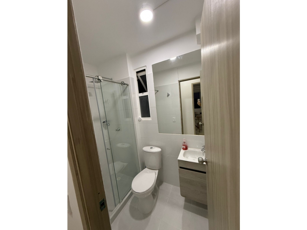 SE VENDE APTO EN EL BARRIO LA CASTELLANA — foto 6