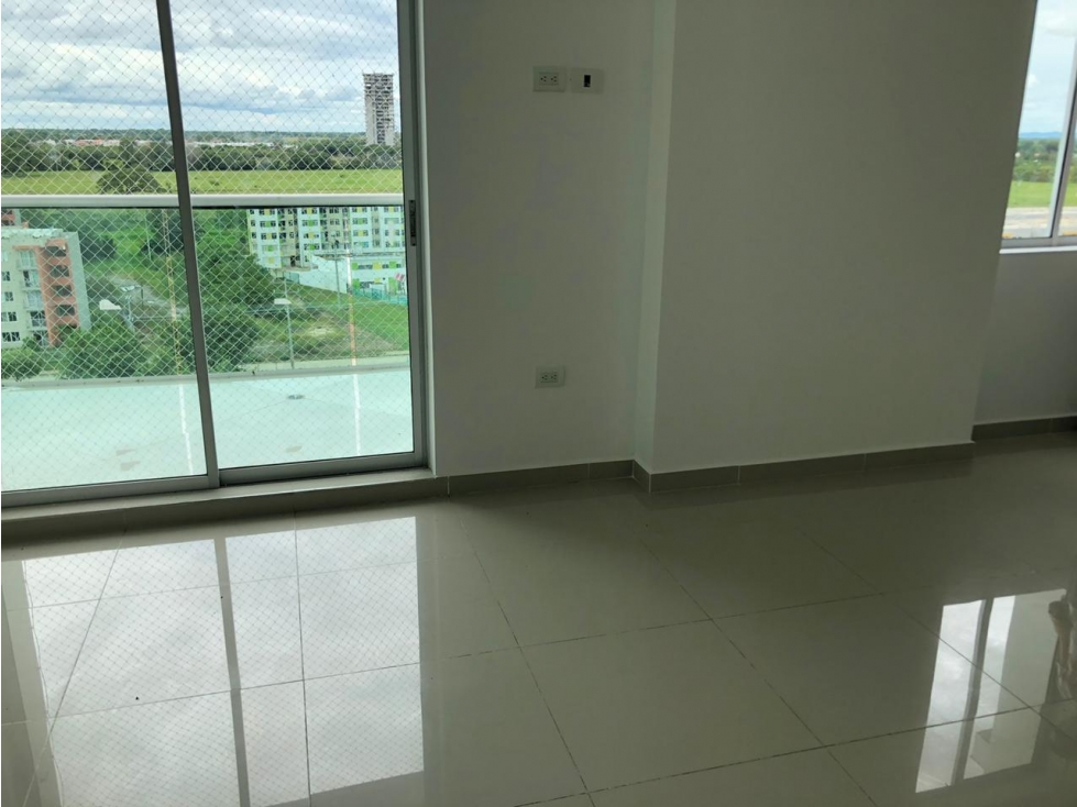 VENDE APARTAMENTO EN LA CASTELLANA — foto 2