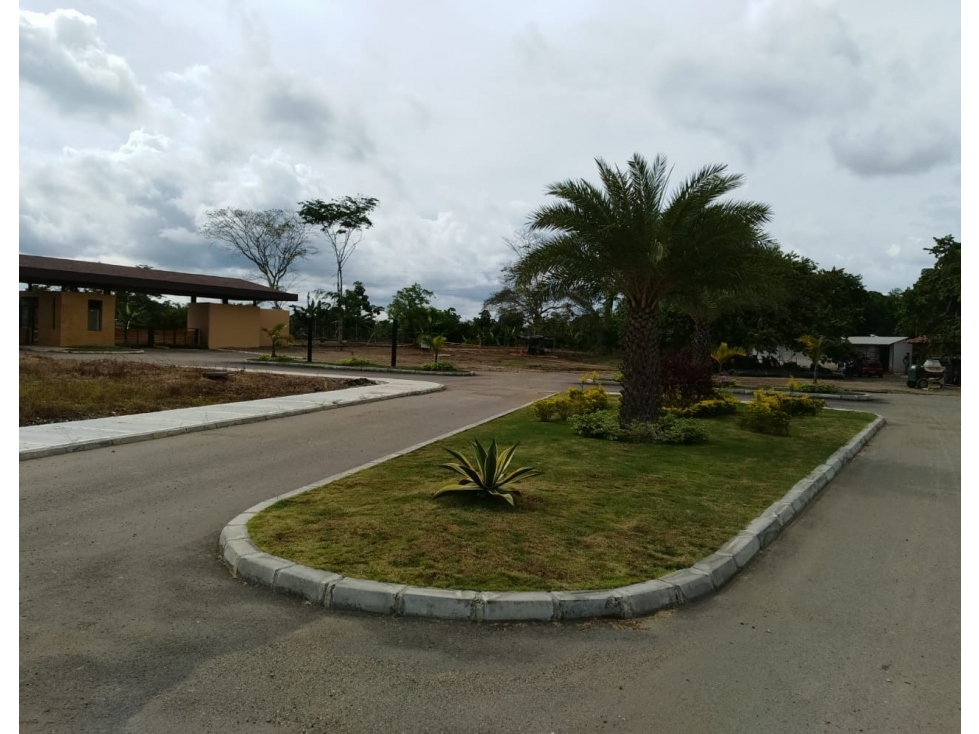 VENDE LOTE EN CONJUNTO CERRADO EN MONTERIA CORDOBA