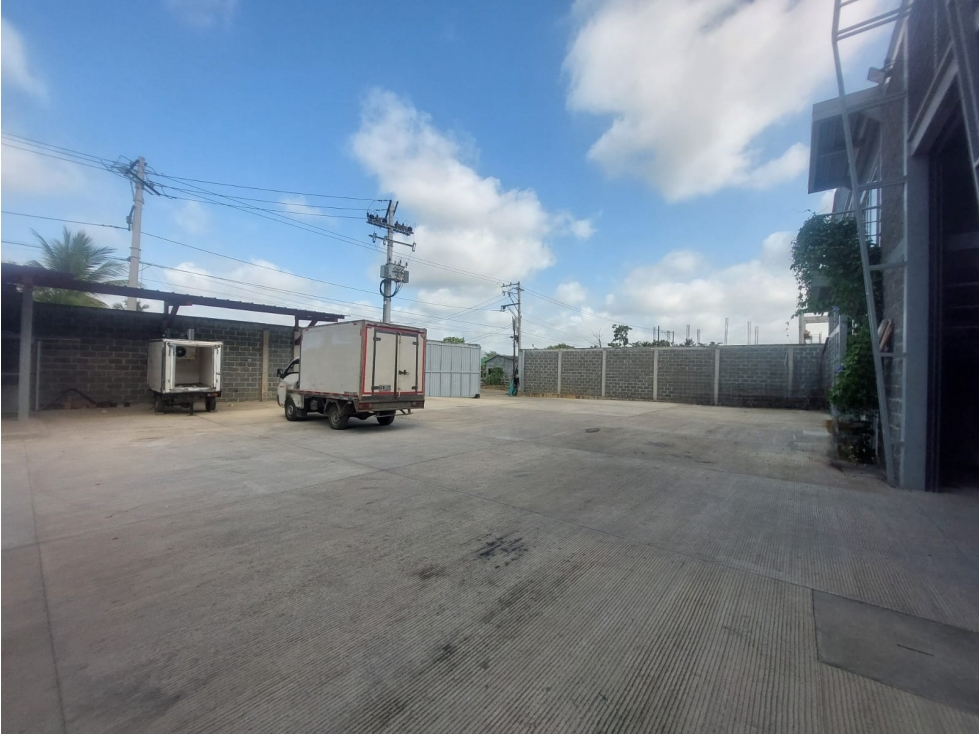 BODEGA EN ARRIENDO CERCA A LA UPB - 6