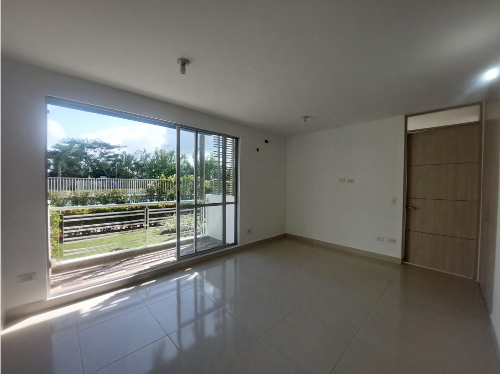 APARTAESTUDIO EN ARRIENDO CERCA AL C.C. BUENAVISTA — foto 2