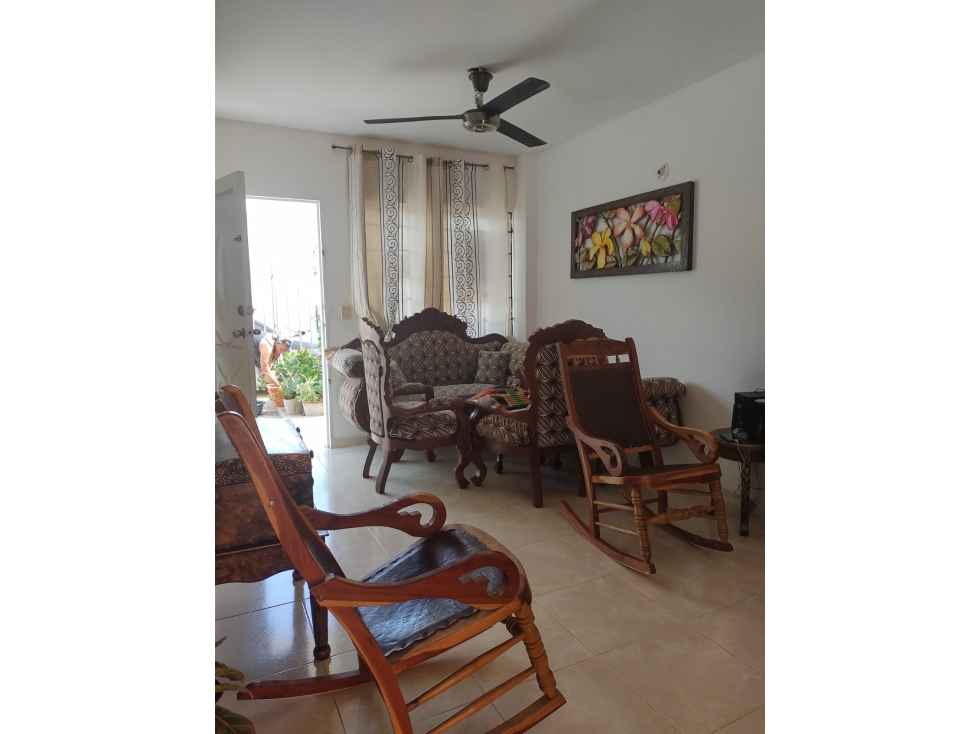 VENDE CASA A DOS CUADRAS DE LA OLIMPICA DE LA CALLE 22 EN MONTERIA - 1