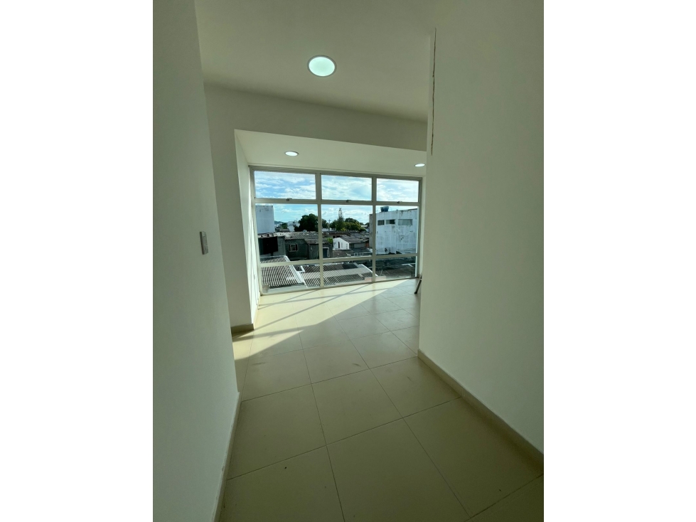 EDIFICIO EN ARRIENDO CERCA A LA CIRCUNVALAR - 6