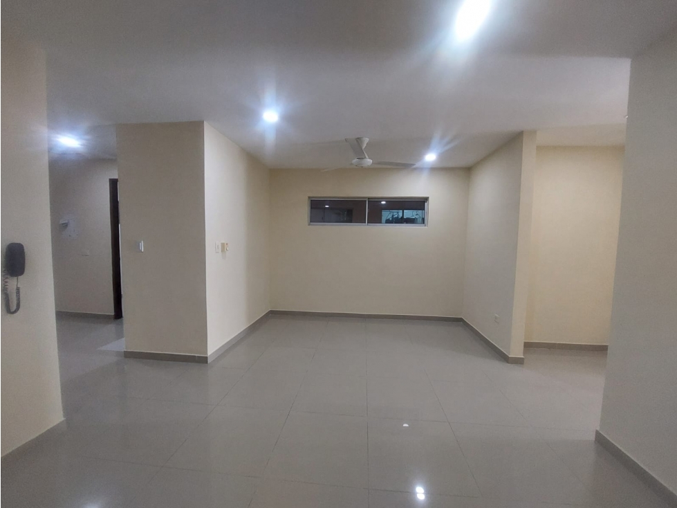 APARTAMENTO EN VENTA - CASTELLANA — foto 2