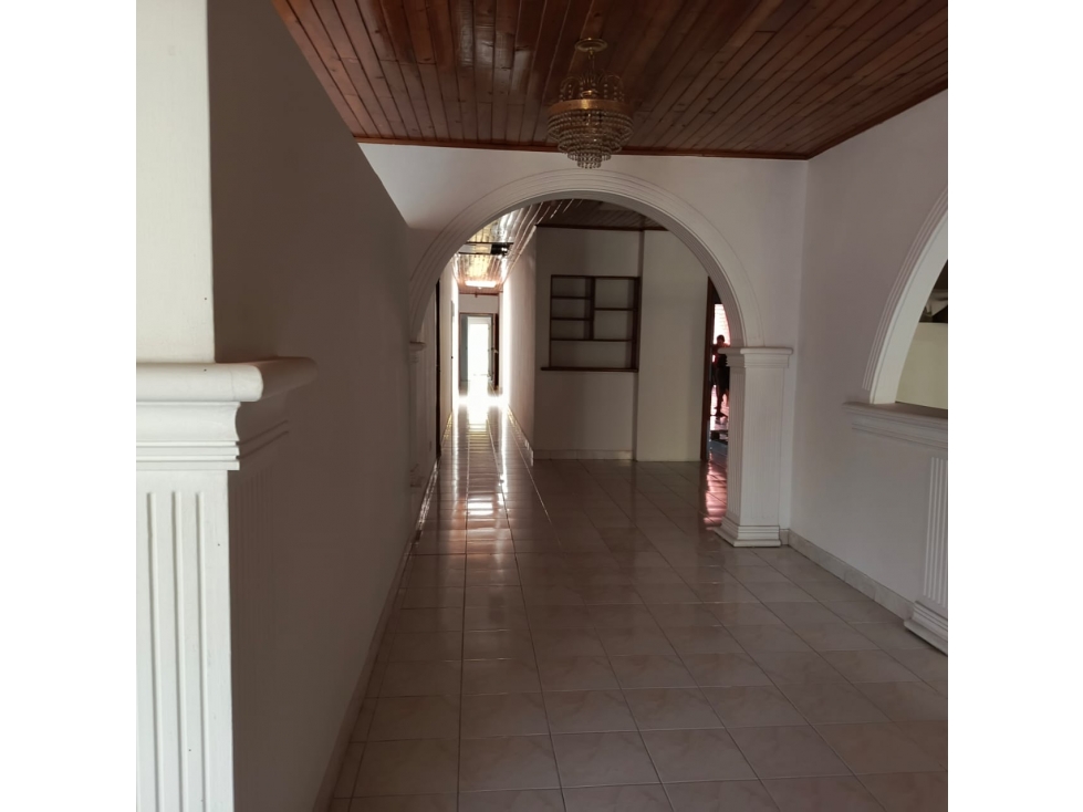 CASA EN ARRIENDO EN CASTELLANA - 4