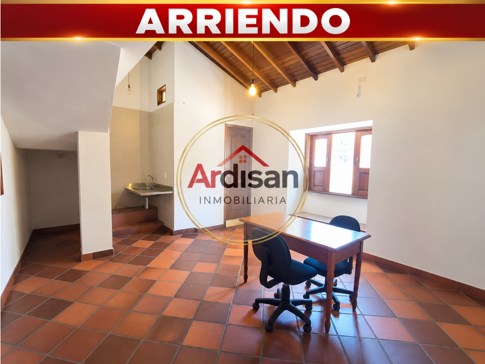 ARRIENDOS LOCALES COMERCIALES EN SEGUNDO PISO - 3