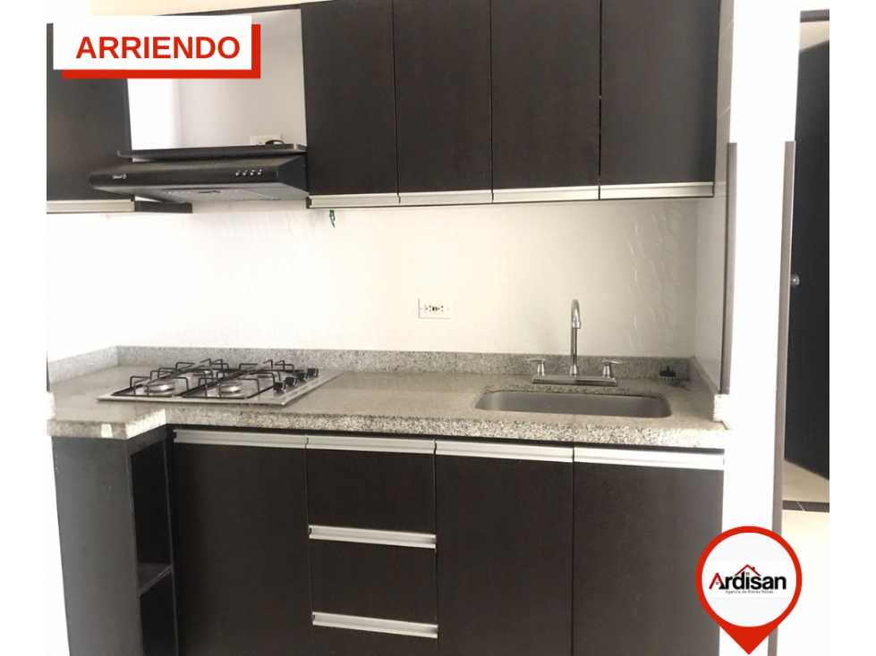 ARRIENDO APTO 204 TORRE 2 INTERNO CON PARQUEADERO - 4