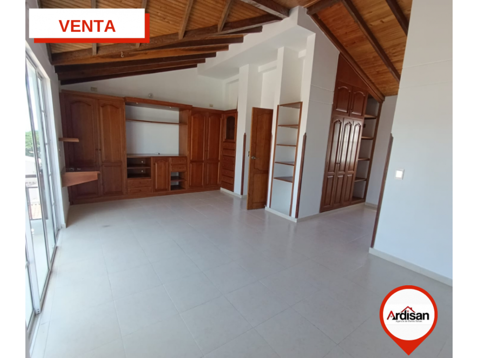 AMPLIA CASA DE TRES NIVELES EN EXCLUSIVO CONDOMINIO DEL SOCORRO - 6