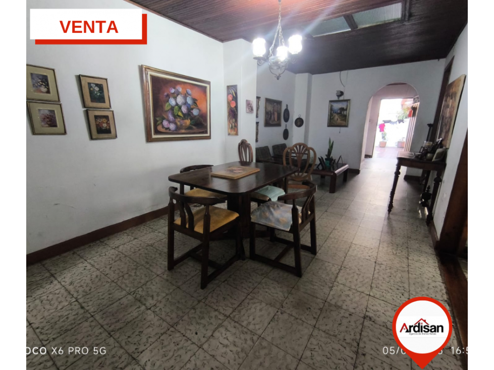CASA CENTRAL PLANA DE 150MTS APROX - 1