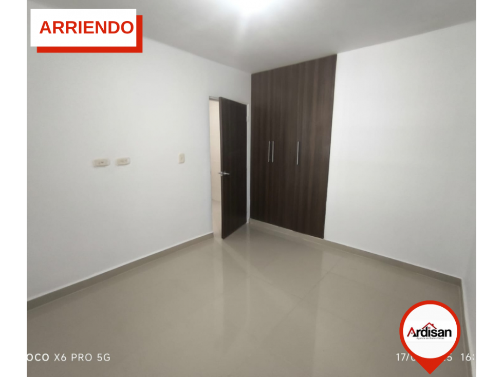 ARRIENDO APARTAMENTO PRIMER PISO EN PORTAL DE SANTA MARIA - 6
