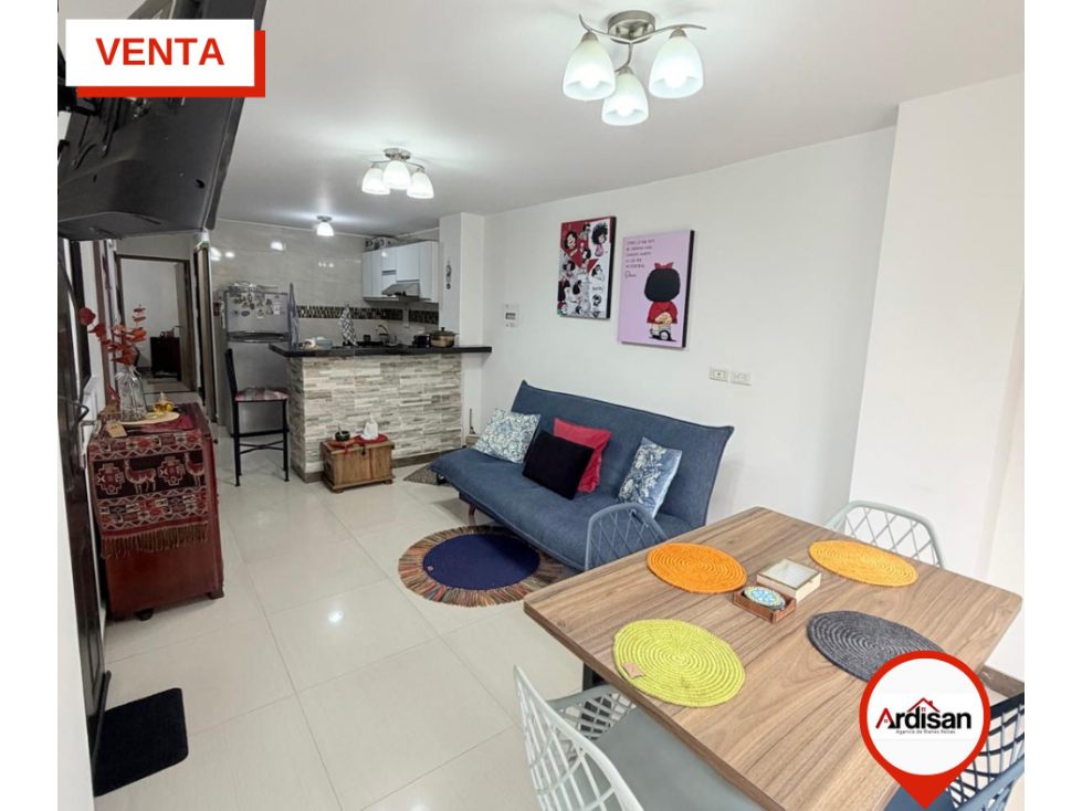 APARTAMENTO en 2DO PISO con PARQUEADERO!!! - 1
