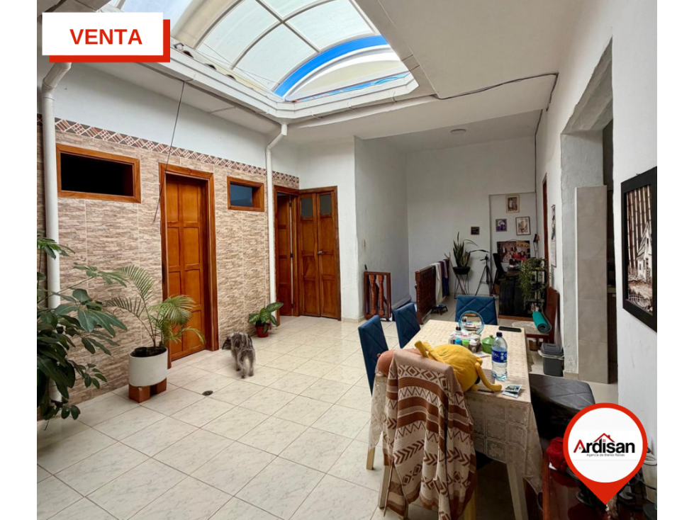 CASA AMPLIA CENTRAL DE 10MTS DE FRENTE X 31MTS DE FONDO - 6