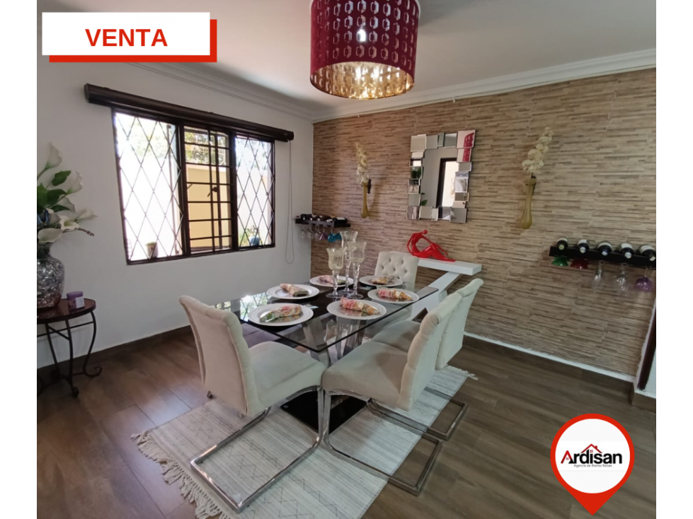 LINDA CASA CENTRAL DE DOS PISOS EN CONJUNTO PRIVADO - 5