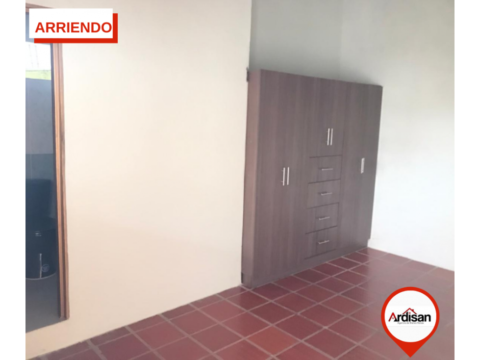 AMPLIO APARTAMENTO SEGUNDO PISO - 5